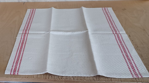 Beautiful vintage linen - 1,