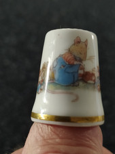 ROYAL DOULTON BRAMLEY HEDGE "SPRING" THIMBLE WILFRED PLAYING A WHISTLE