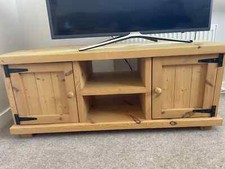 OAK Bespoke hand made TV stand wood, used but in good condition 