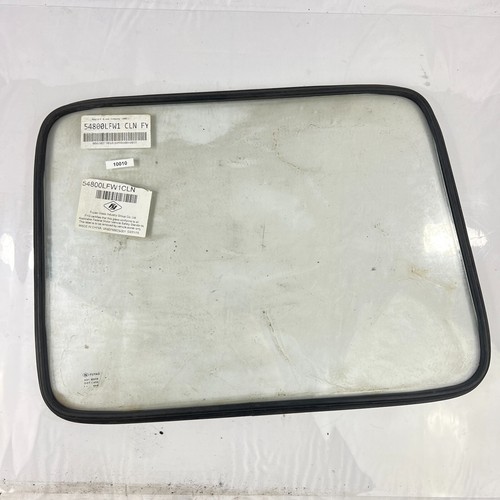Bus front windscreen - t1,