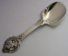 PRETTY NORWEGIAN SOLID SILVER SUGAR SCOOP SPOON c1950 NORWAY 22g