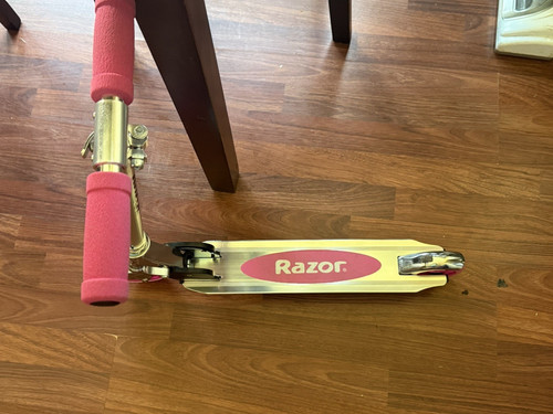 Razor kick scooter - a,