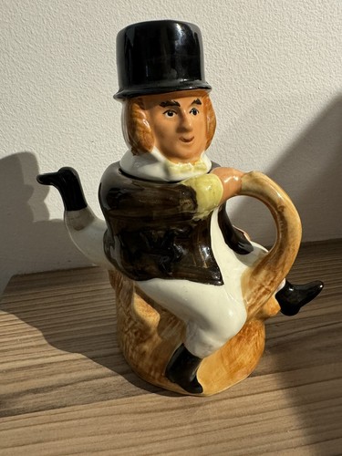 Rushton pottery isle man - of,