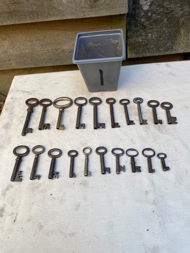 Job lot antique - of,