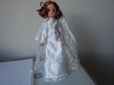 Sindy Doll 1979 with bunches incl clothes and stand