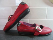 Red Mary Jane Shoes Size 7 Leather Softwaves Active
