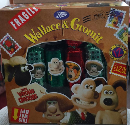 Vintage wallace gromit box - &,