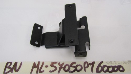 Canister filter bracket