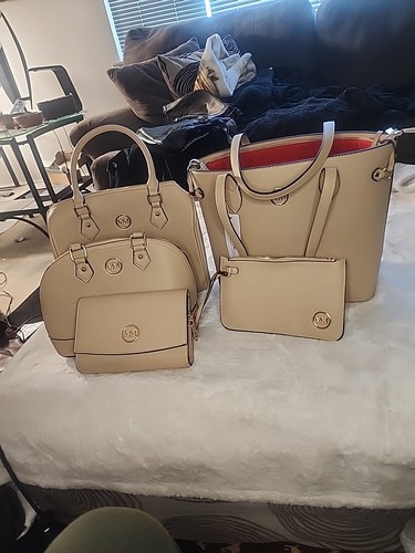 Marilyn monroe purse - •marilyn,