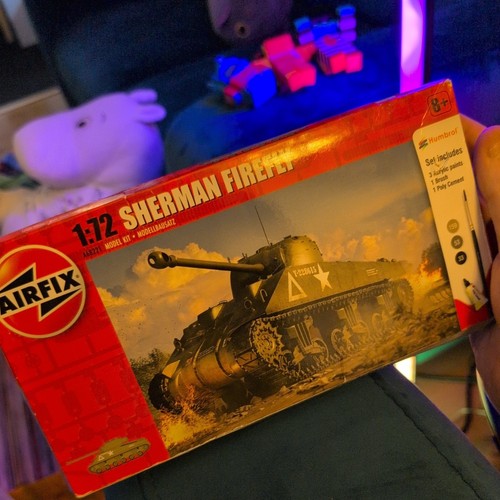 Airfix a68221 sherman firefly - airfix,