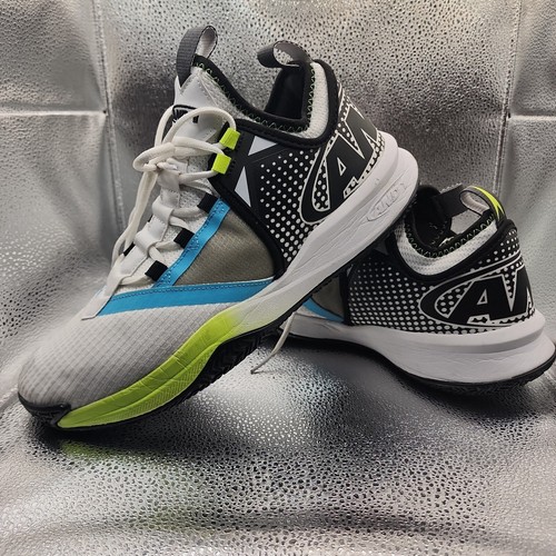 And1 charge mens basketball - charge,