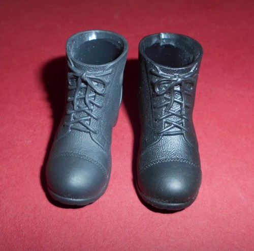 Scale modern short black - 1/6,