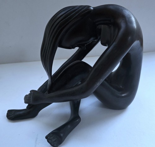 Abstract seated woman - seated,