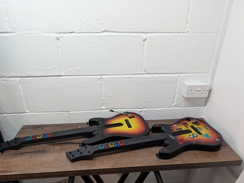 Faulty guitar hero - x, guitars