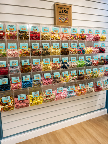 Pick and mix condiment - pick, /condiment