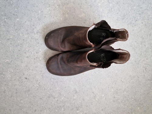 Levis brown chunky - boots, size