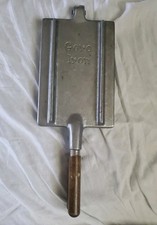 Vintage Goro Iron Waffle
