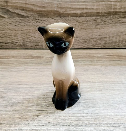 Trentham art ware - art, vintage