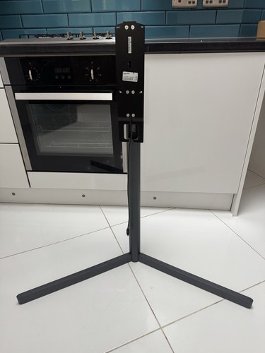 Loewe fsm7 motorised floor - loewe, tv