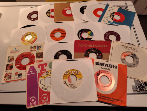 Mid lot 34 45 rpm - 60's,