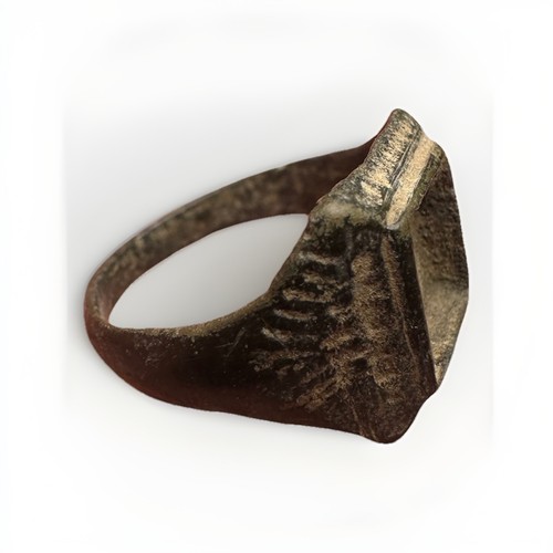Medieval islamic bronze - bronze, ring