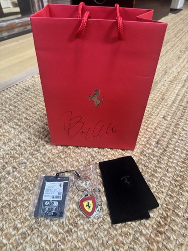 Official ferrari gift set - gift,