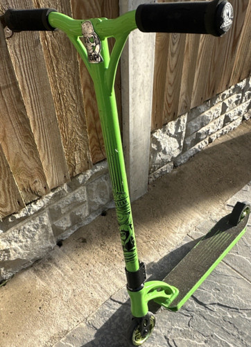 Mpg trick scooter - ,