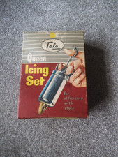 Vintage TALA ~ QUEEN ICING SET With 4 Nozzles No 1709