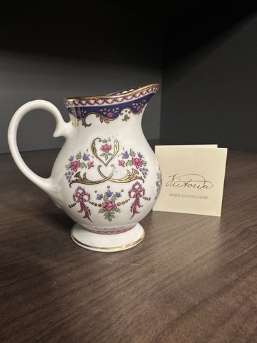 The royal collection - royal, creamer