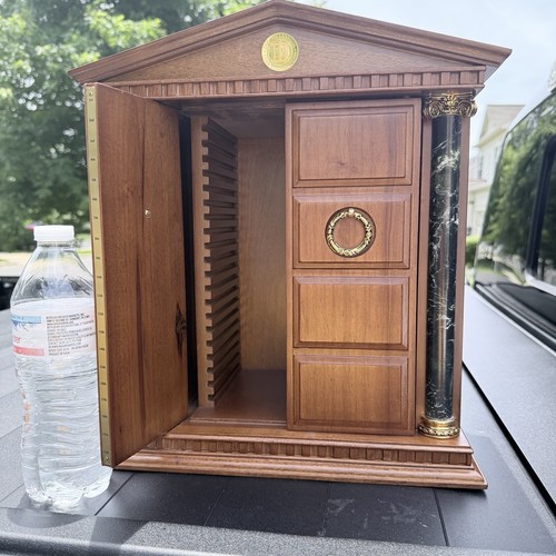 Empty franklin mint - empty,