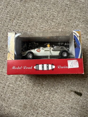 Vintage slot car scalextric - car,