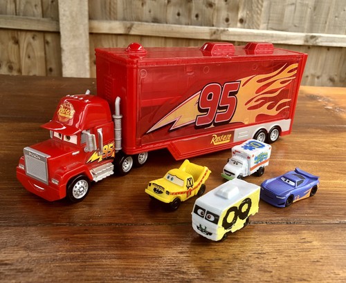 Disney cars mack hauler mini - mack,