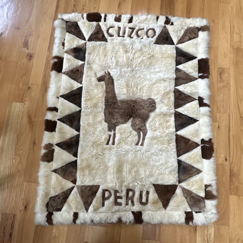 Llama alpaca rug - 51", 66"