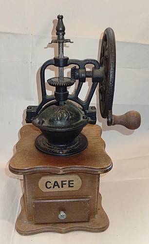 Cast iron hand cranked - hand,