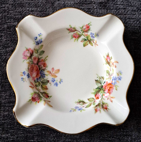 Royal albert bone china - royal,