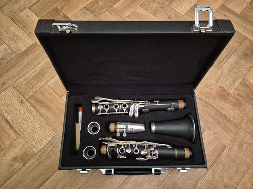 Mistral clarinet with - mistral, case