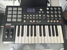 Akai MPK 25-Key Midi Keyboard