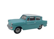 Dinky / 155 Ford Anglia 105E /