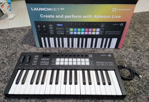Novation launchkey mk3 midi - 37,