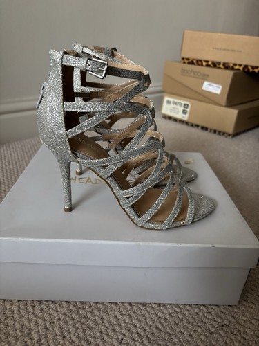 Dune heels size very good - very,