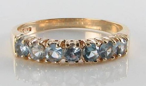 9ct gold aquamarine - 9k,