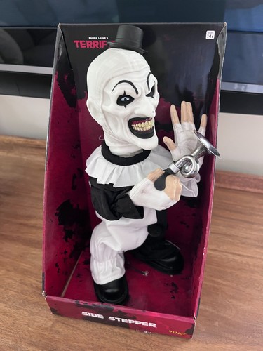 Spirit halloween terrifier art - spirit,