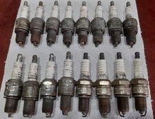 16x VINTAGE USED assorted SPARK PLUGS CHAMPION NIPPPON 1960/70's Old Engineers !