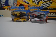 HOTWHEELS - HW EXOTICS - 2 X ASTON MARTIN  DB4 GT  SPEED -  1/64 SCALE MODEL CAR