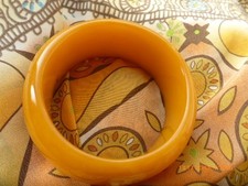 Vintage Butterscotch Yellow Amber Color Bakelite/Plastic Bangle Small