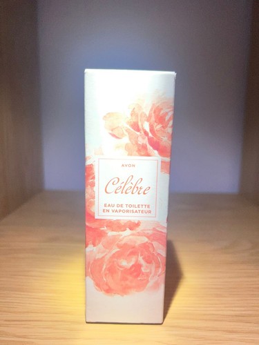 Avon celebre eau - avon,