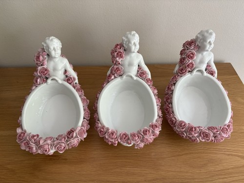 Trio porcelain garniture set