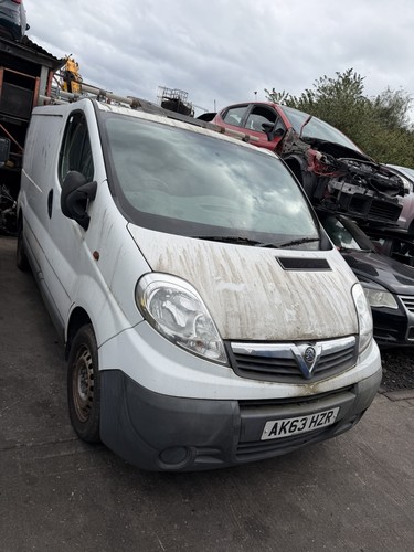 Vauxhall vivaro van breaking - vivaro,