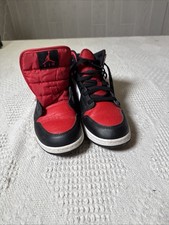 Nike Air Jordan 1 mid red black white Size 5.5UK (1missing laces)