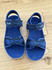 Clarks Doodles boys blue sandals size 9.5 G
